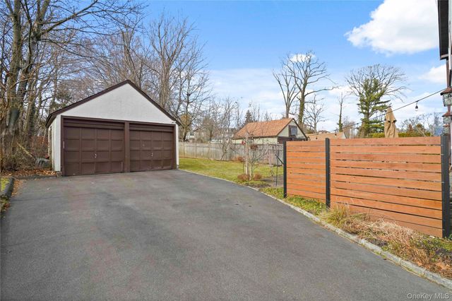 16 Herbert Avenue, White Plains, NY 10606