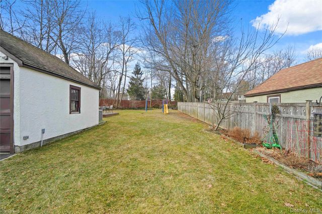 16 Herbert Avenue, White Plains, NY 10606