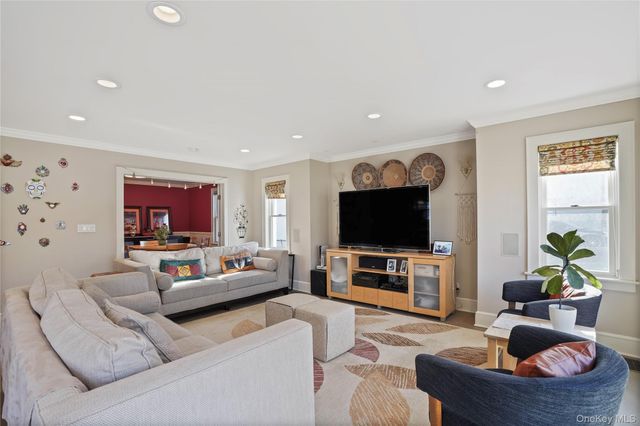 16 Herbert Avenue, White Plains, NY 10606