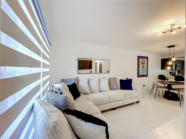 121 RESERVE CIRCLE 105, Oviedo, FL 32765