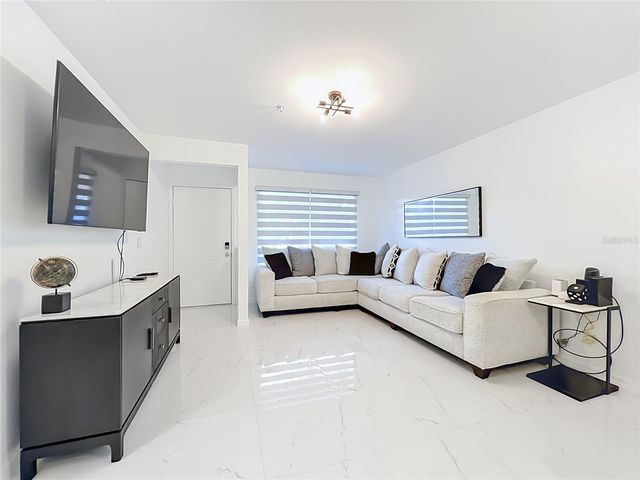 121 RESERVE CIRCLE 105, Oviedo, FL 32765