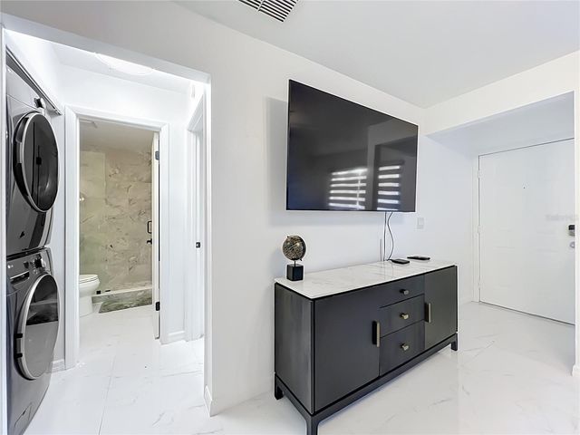 121 RESERVE CIRCLE 105, Oviedo, FL 32765