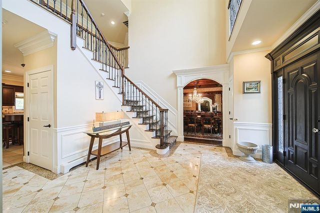 74 Sherwood Road, Norwood, NJ 07648