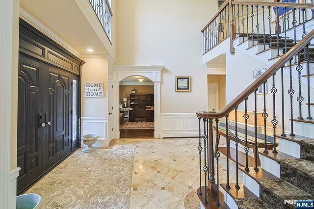 74 Sherwood Road, Norwood, NJ 07648