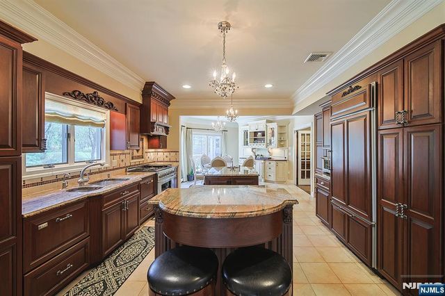 74 Sherwood Road, Norwood, NJ 07648