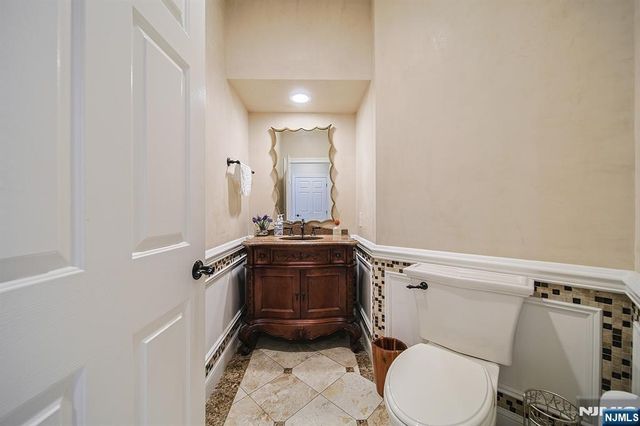 74 Sherwood Road, Norwood, NJ 07648