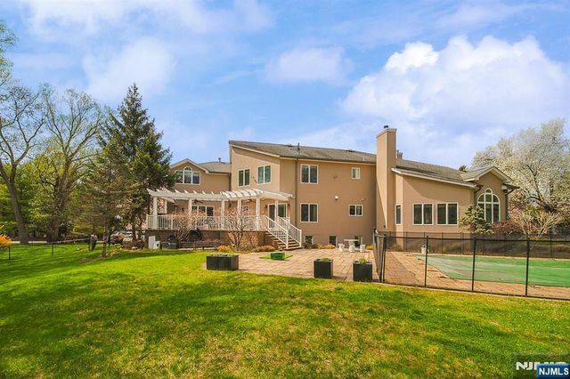 74 Sherwood Road, Norwood, NJ 07648