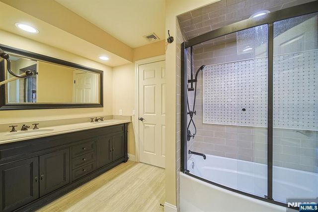 74 Sherwood Road, Norwood, NJ 07648