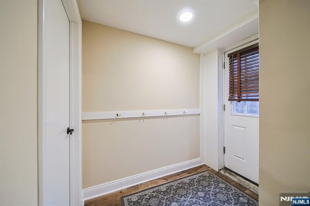 74 Sherwood Road, Norwood, NJ 07648