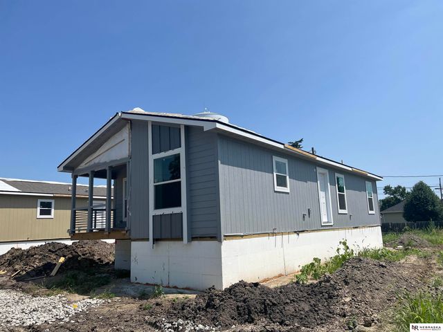 105 N Platte Street, Valley, NE 68064