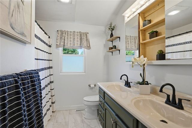 83 Holmes Road, Warwick, RI 02888