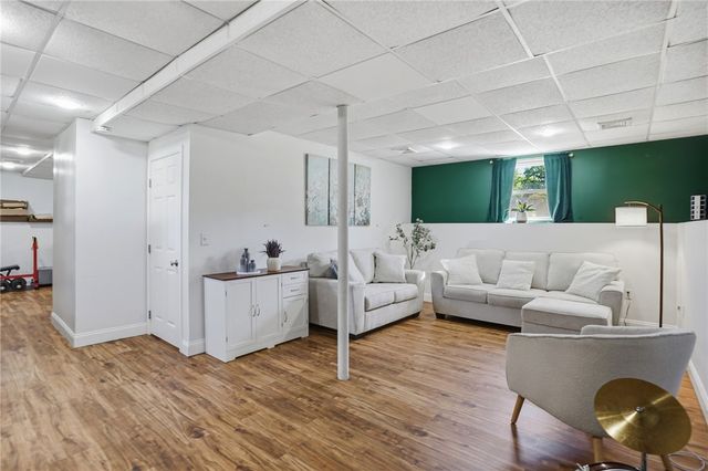 83 Holmes Road, Warwick, RI 02888