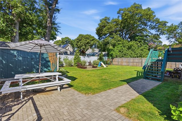 83 Holmes Road, Warwick, RI 02888