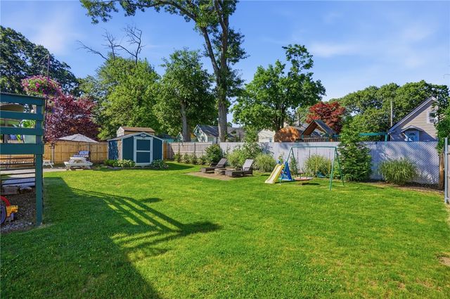 83 Holmes Road, Warwick, RI 02888