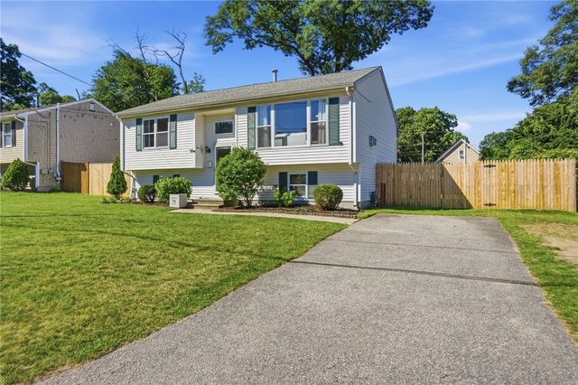 83 Holmes Road, Warwick, RI 02888