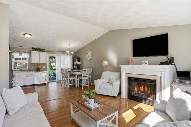 83 Holmes Road, Warwick, RI 02888