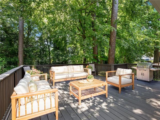 2348 Logan Circle NE, Brookhaven, GA 30319