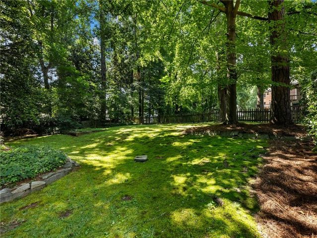 2348 Logan Circle NE, Brookhaven, GA 30319