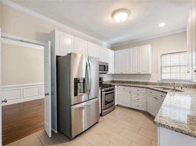 2348 Logan Circle NE, Brookhaven, GA 30319