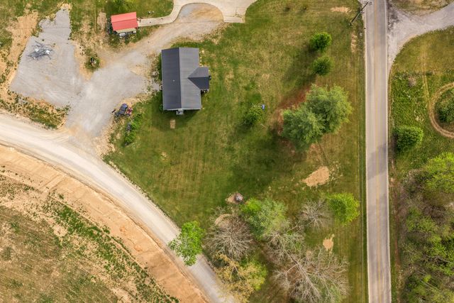 90 Illuminary Firetower Rd, Spring City, TN 37381