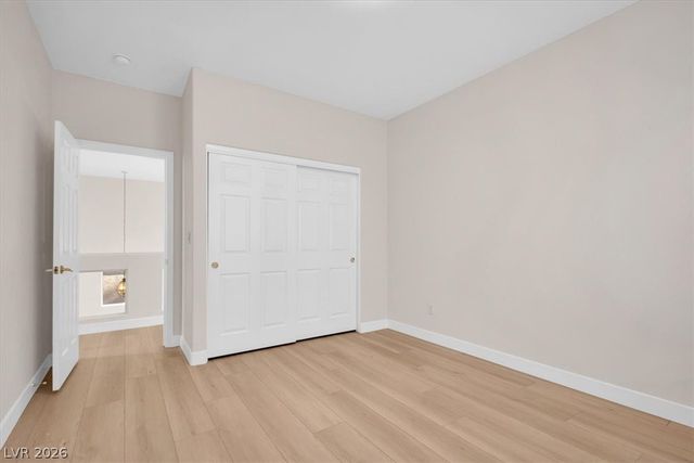 325 Autumn Palace Court, Las Vegas, NV 89144