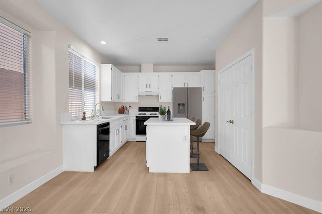 325 Autumn Palace Court, Las Vegas, NV 89144