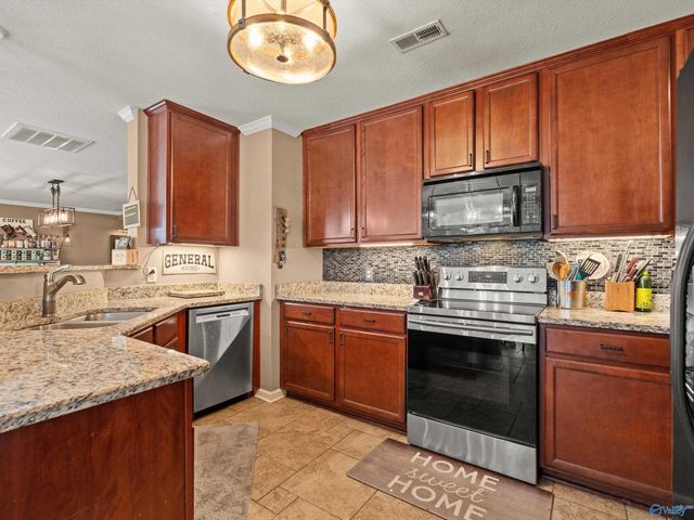 110 Canning Place NW, Madison, AL 35757