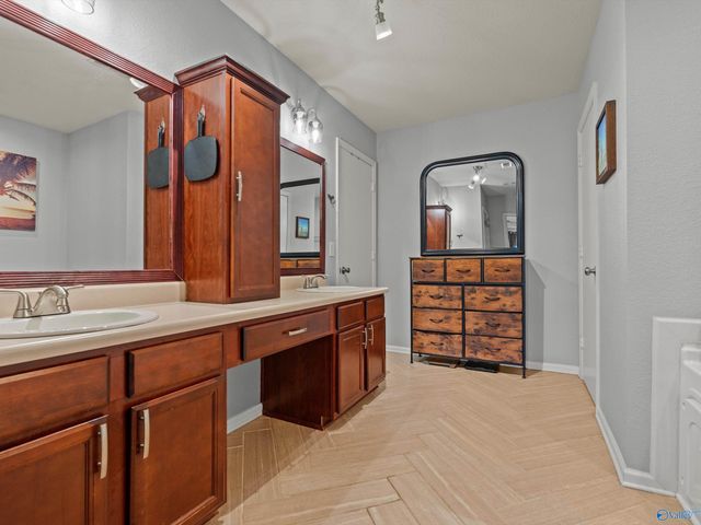 110 Canning Place NW, Madison, AL 35757