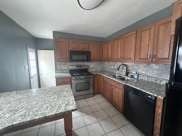 1827 W 53 Street, Millcreek, PA 16509