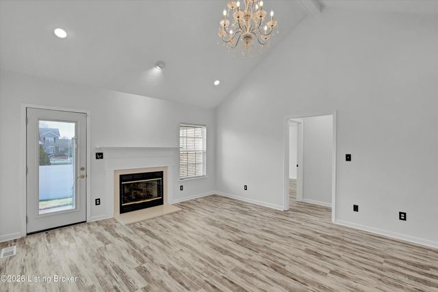 3812 Stone River Ct, Louisville, KY 40299