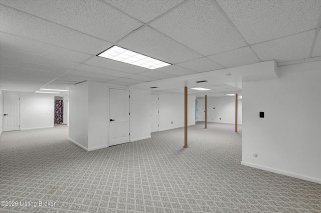 3812 Stone River Ct, Louisville, KY 40299