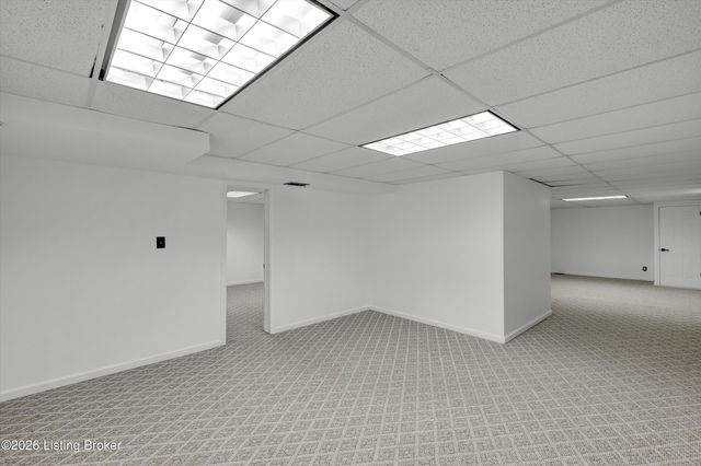 3812 Stone River Ct, Louisville, KY 40299