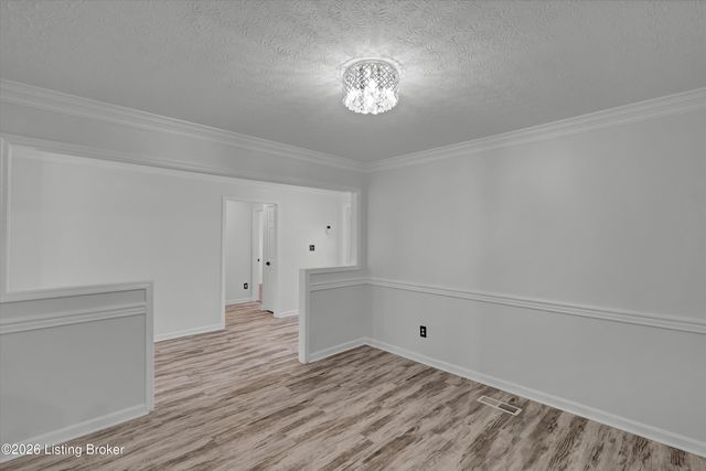 3812 Stone River Ct, Louisville, KY 40299