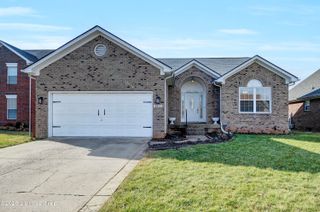 3812 Stone River Ct, Louisville, KY 40299