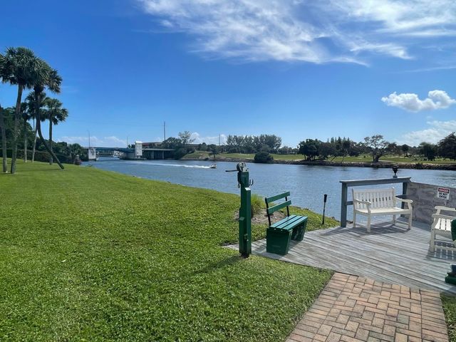 336 Golfview Road 309, North Palm Beach, FL 33408