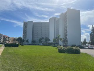 336 Golfview Road 309, North Palm Beach, FL 33408