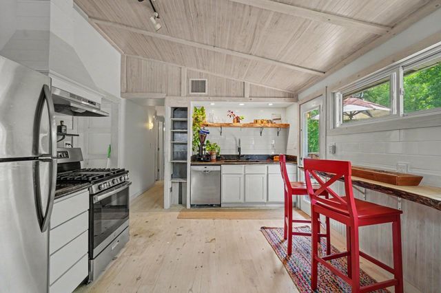 813 N Hamilton Street, Saint Croix Falls, WI 54024