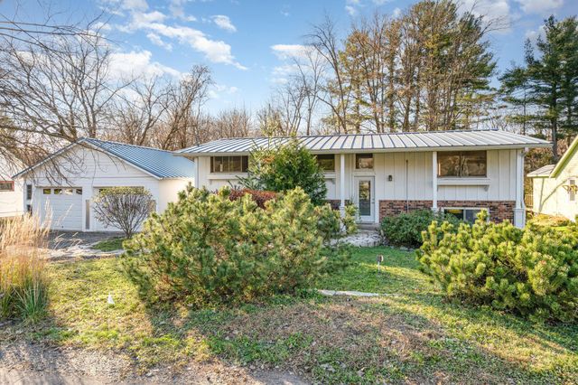 813 N Hamilton Street, Saint Croix Falls, WI 54024