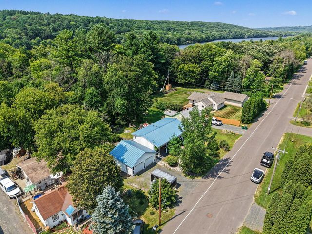 813 N Hamilton Street, Saint Croix Falls, WI 54024
