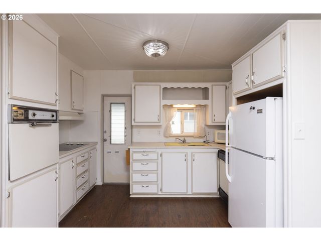 11453 Sw ROYAL VILLA Dr, Portland, OR 97224