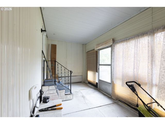 11453 Sw ROYAL VILLA Dr, Portland, OR 97224