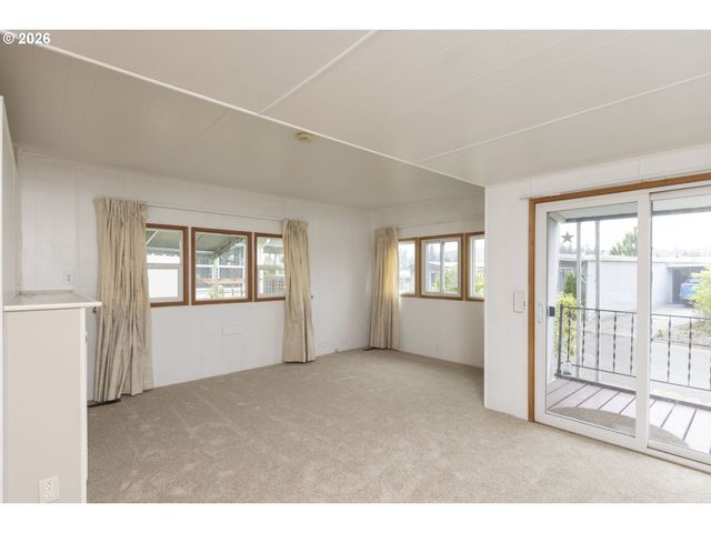 11453 Sw ROYAL VILLA Dr, Portland, OR 97224