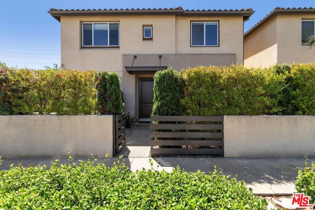 5816 W 85th Place, Los Angeles, CA 90045 — photo 2