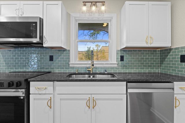 7330 W Medford AVENUE, Milwaukee, WI 53218