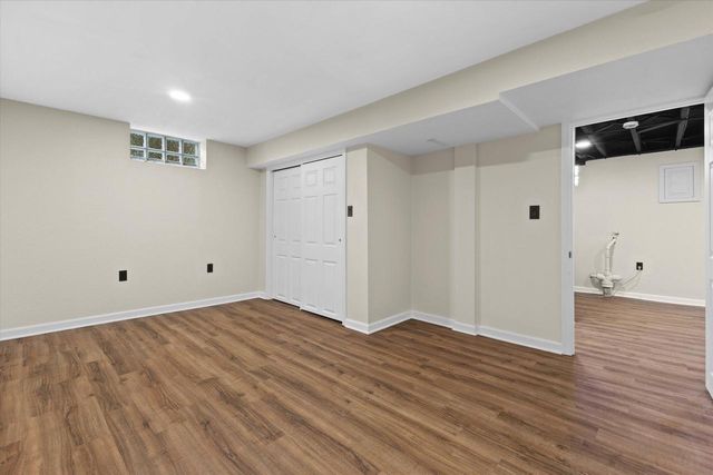 7330 W Medford AVENUE, Milwaukee, WI 53218