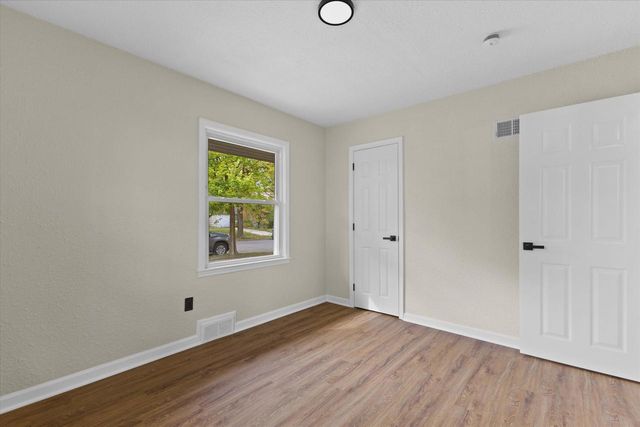 7330 W Medford AVENUE, Milwaukee, WI 53218