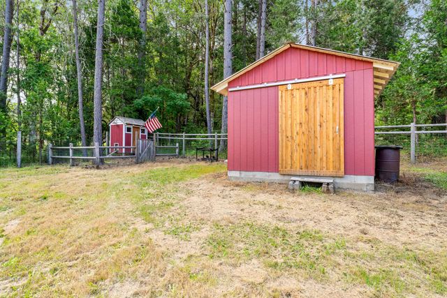 5876 Donaldson Road, Grants Pass, OR 97526