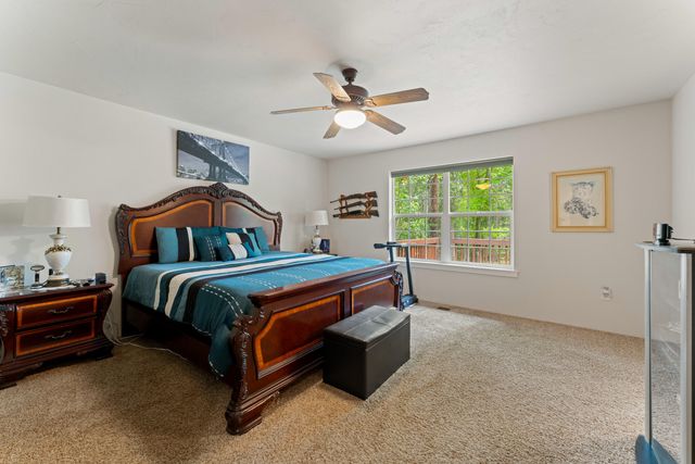 5876 Donaldson Road, Grants Pass, OR 97526