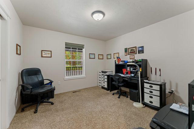 5876 Donaldson Road, Grants Pass, OR 97526