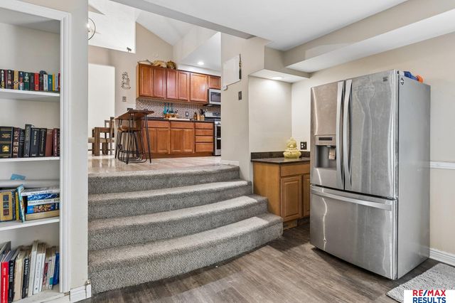 1718 N 126 Street, Omaha, NE 68154